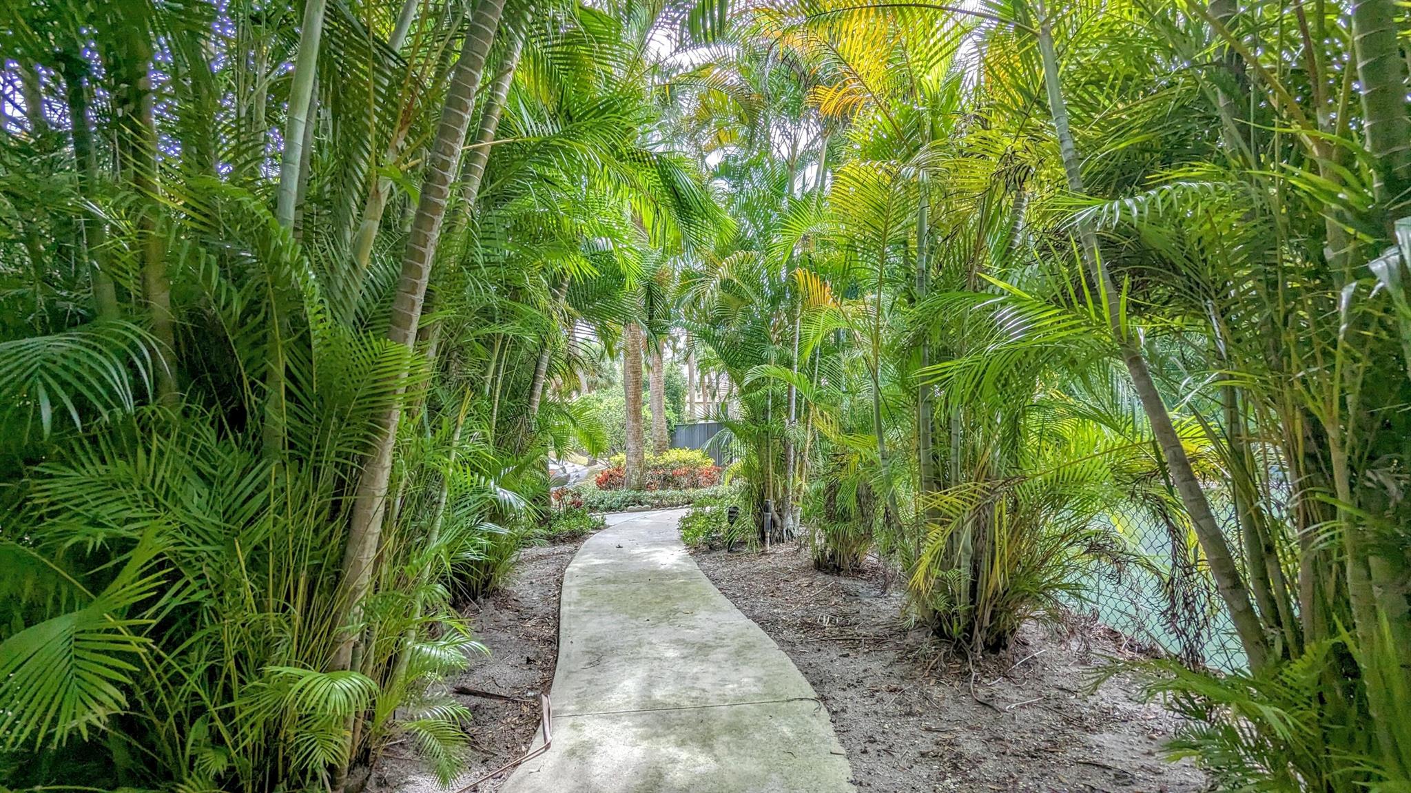 LUCERNE PARK CONDOS 1, 1A - Residential