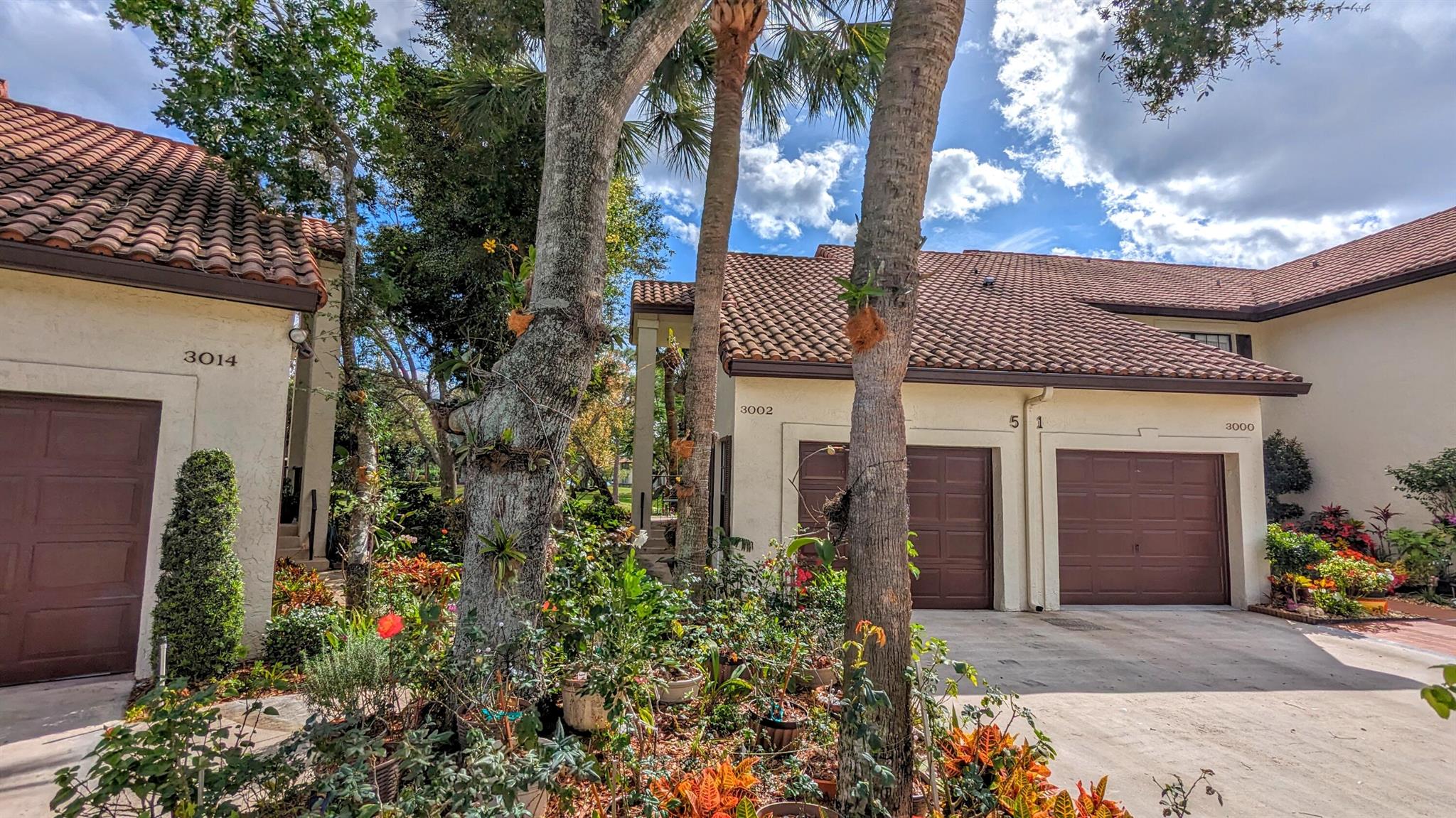 LUCERNE PARK CONDOS 1, 1A - Residential