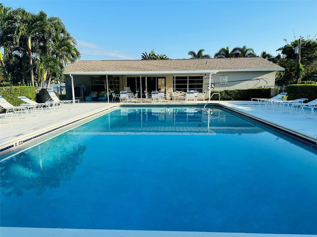 COVE VILLAGE CONDO - Residential
