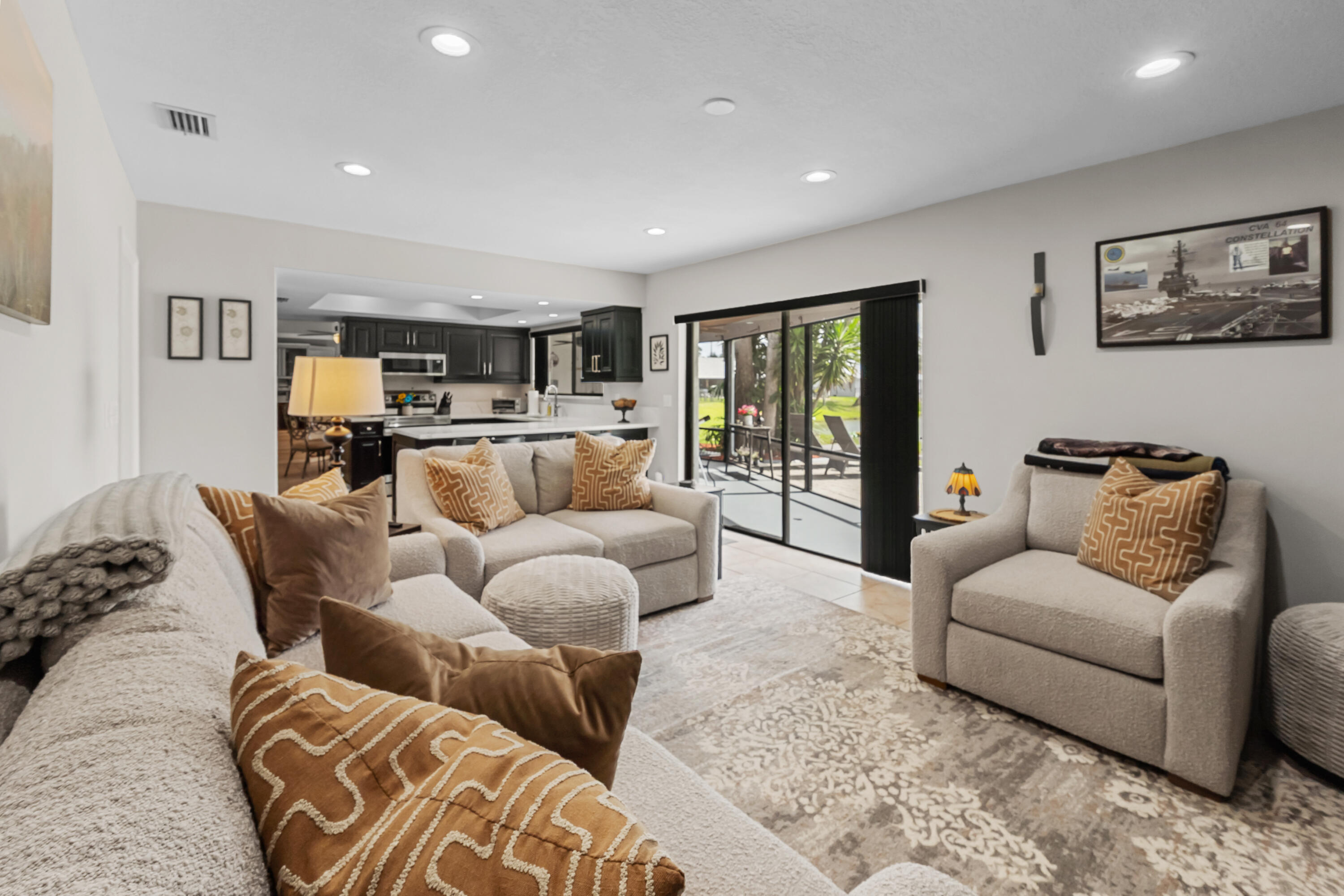 HUNTINGTON WOODS - Residential