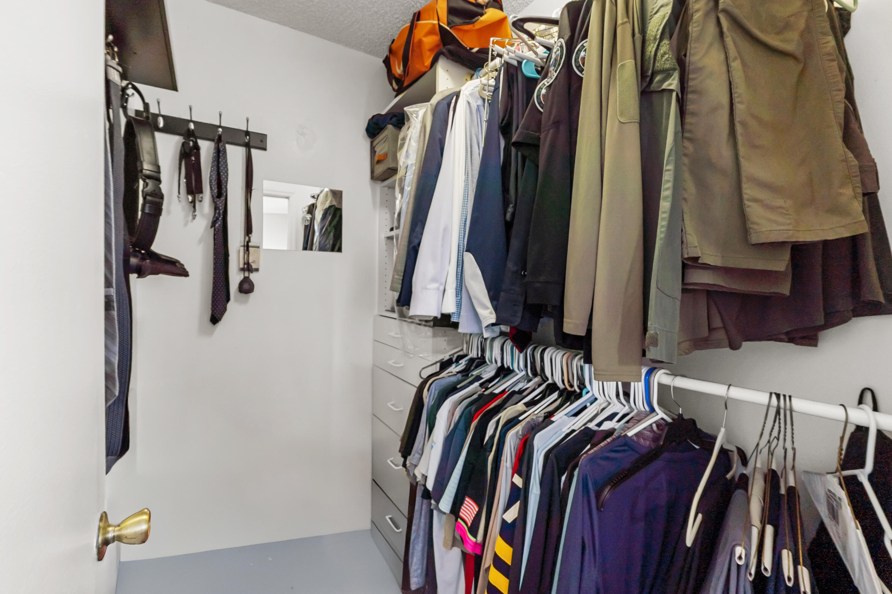 HUNTINGTON WOODS - Residential