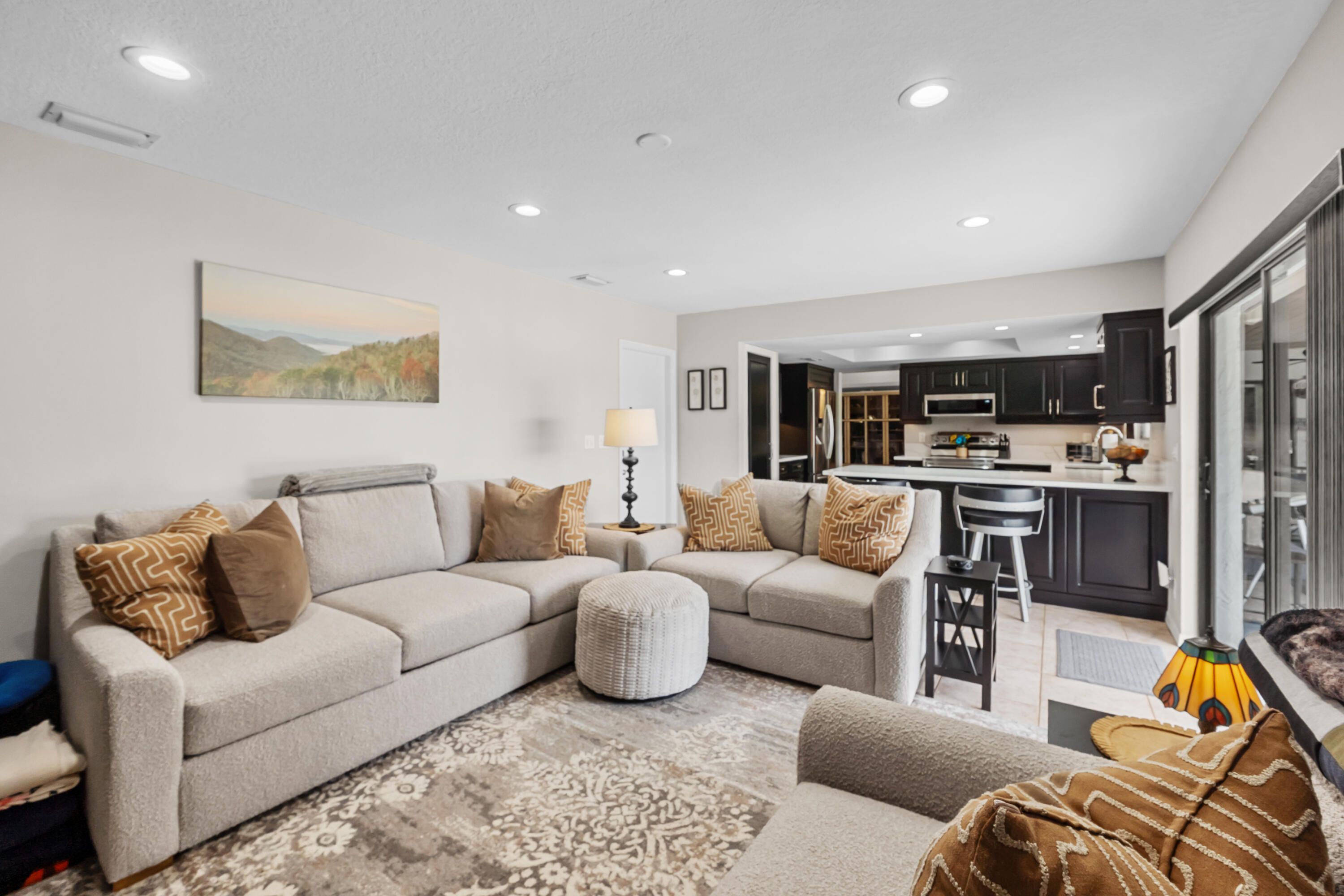 HUNTINGTON WOODS - Residential