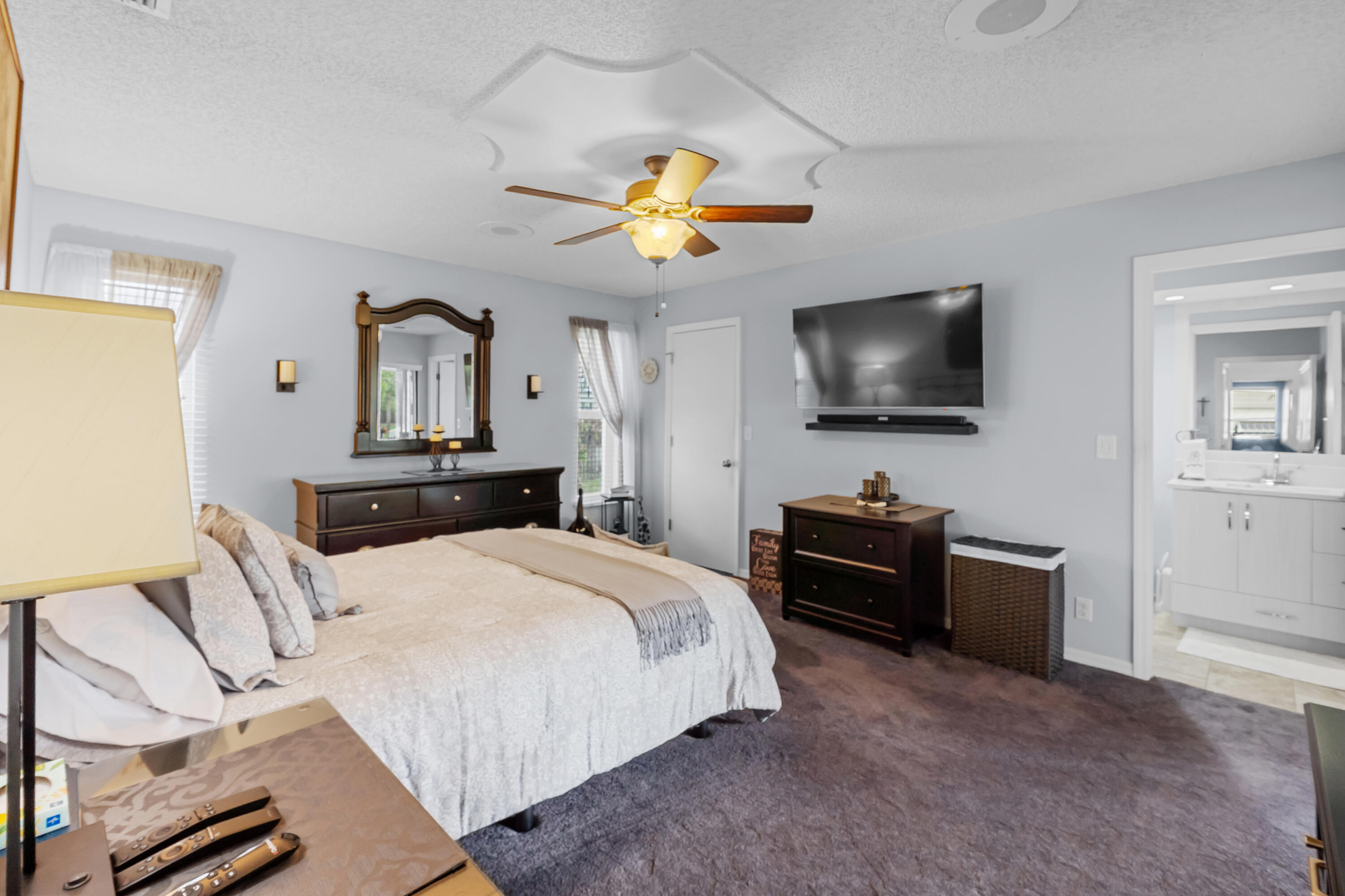 HUNTINGTON WOODS - Residential