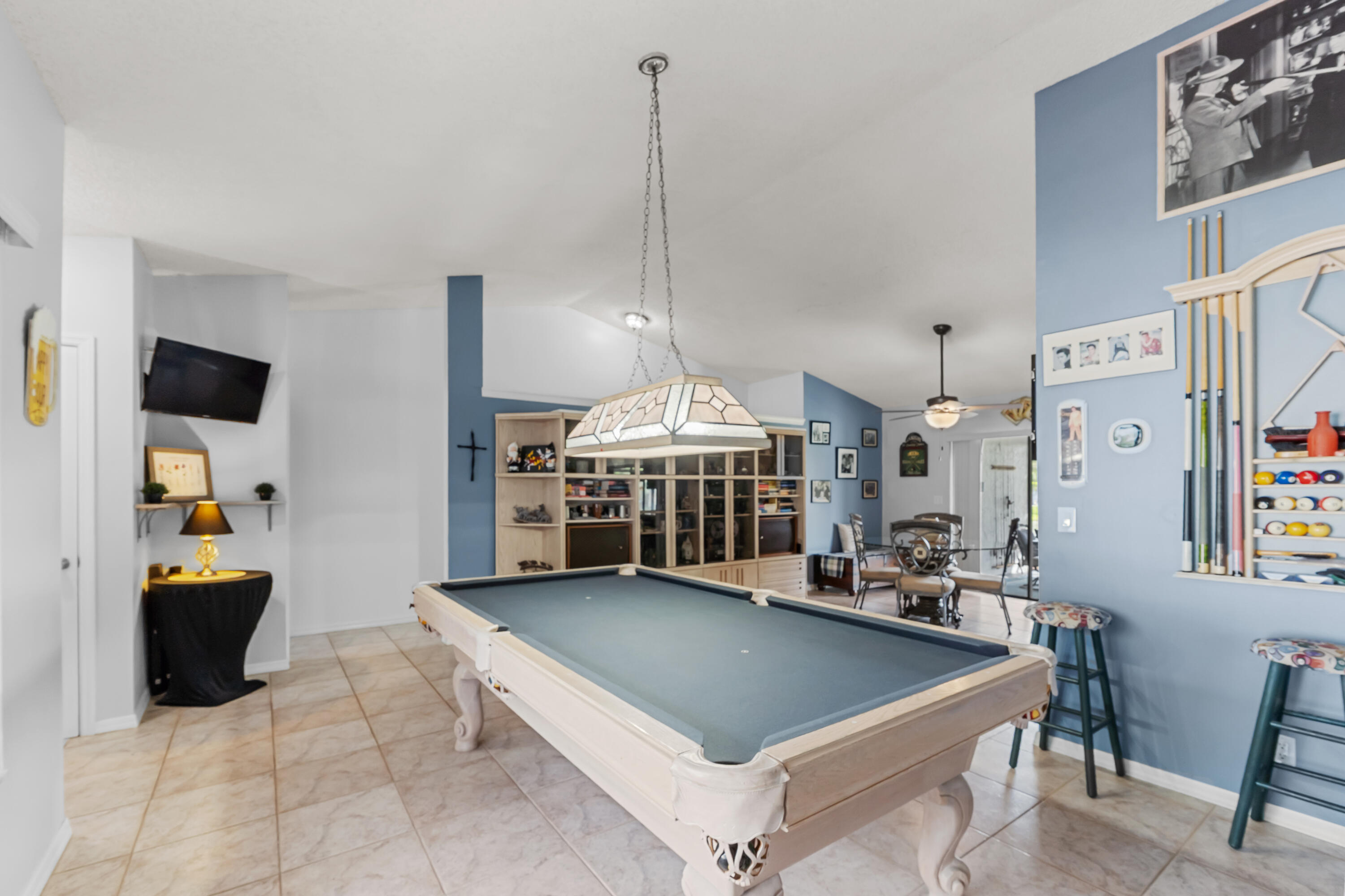 HUNTINGTON WOODS - Residential