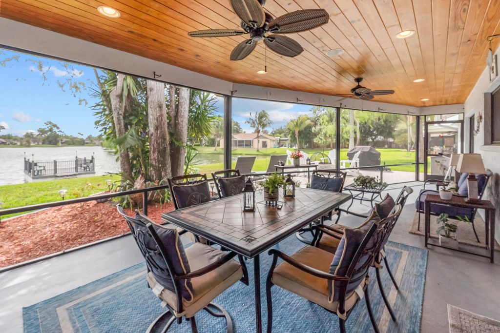Photo of 125 Parkwood Drive, Royal Palm Beach, FL 33411 (MLS # B26010075)