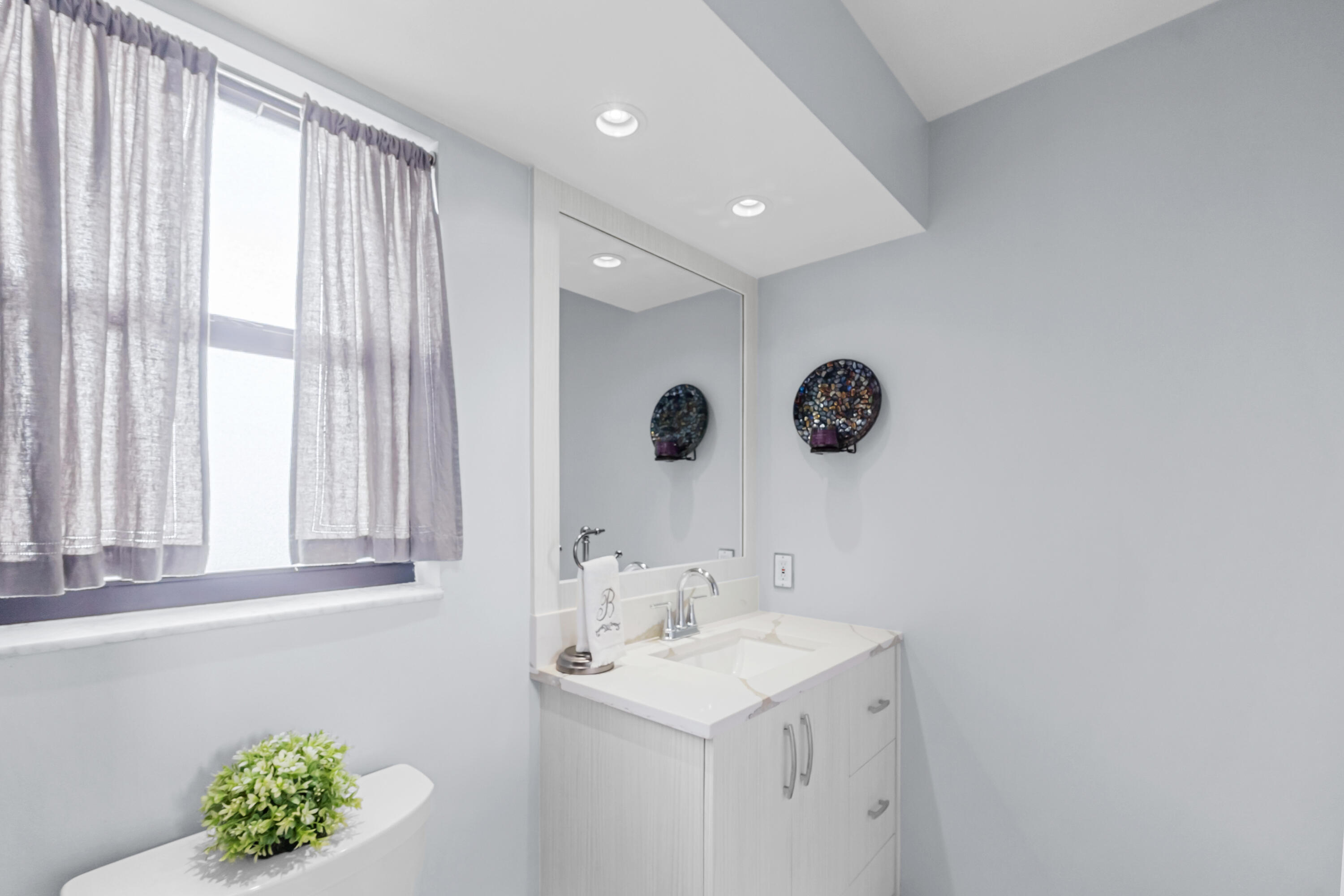 HUNTINGTON WOODS - Residential