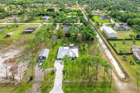 A home in Loxahatchee