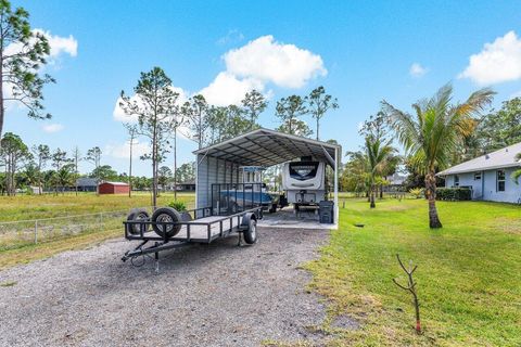 A home in Loxahatchee