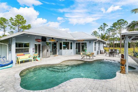 A home in Loxahatchee