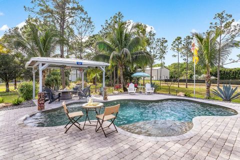 A home in Loxahatchee