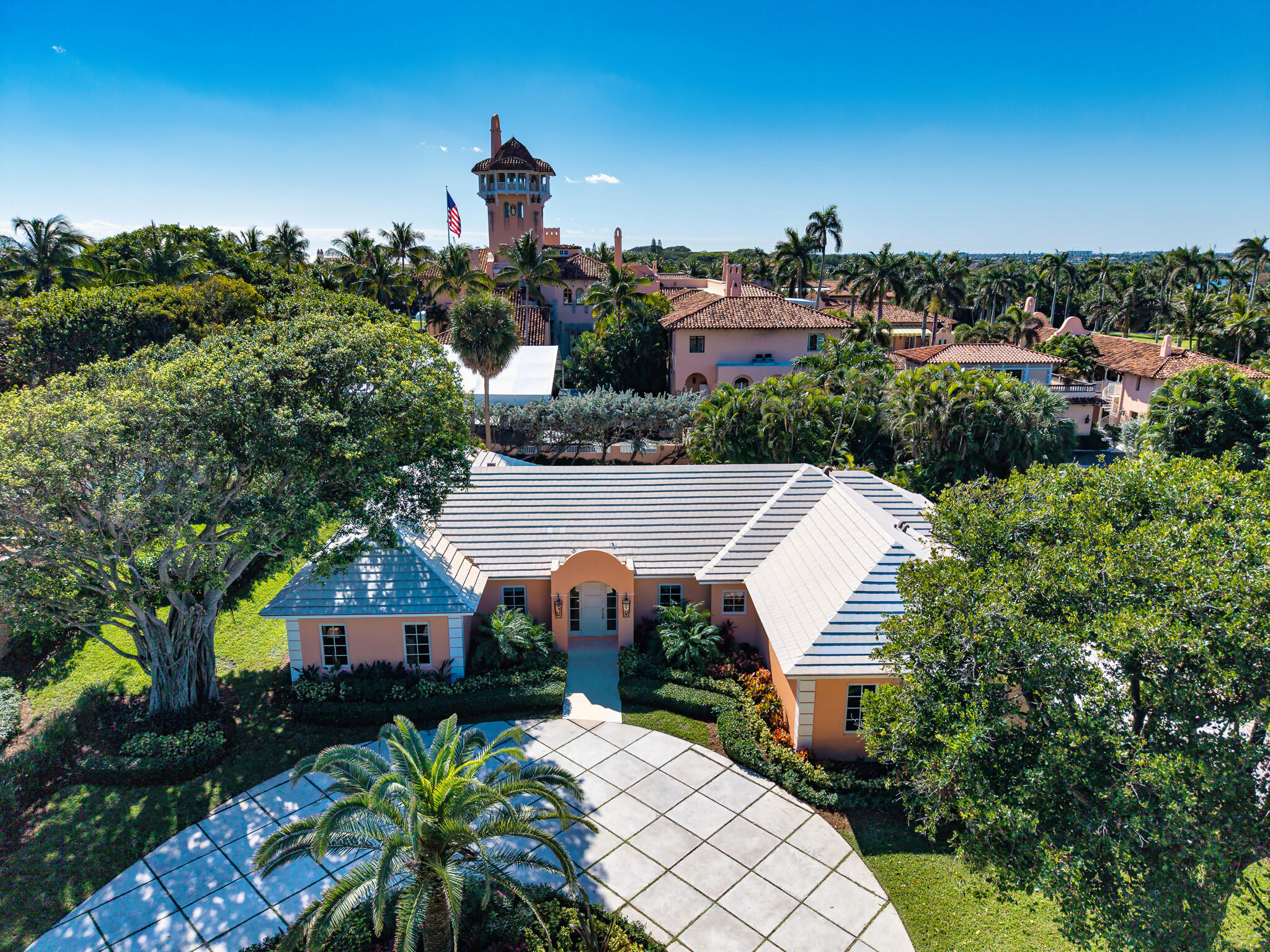 124 Woodbridge Road, Palm Beach, FL, 33480/$122,500 1 124 Woodbridge Road