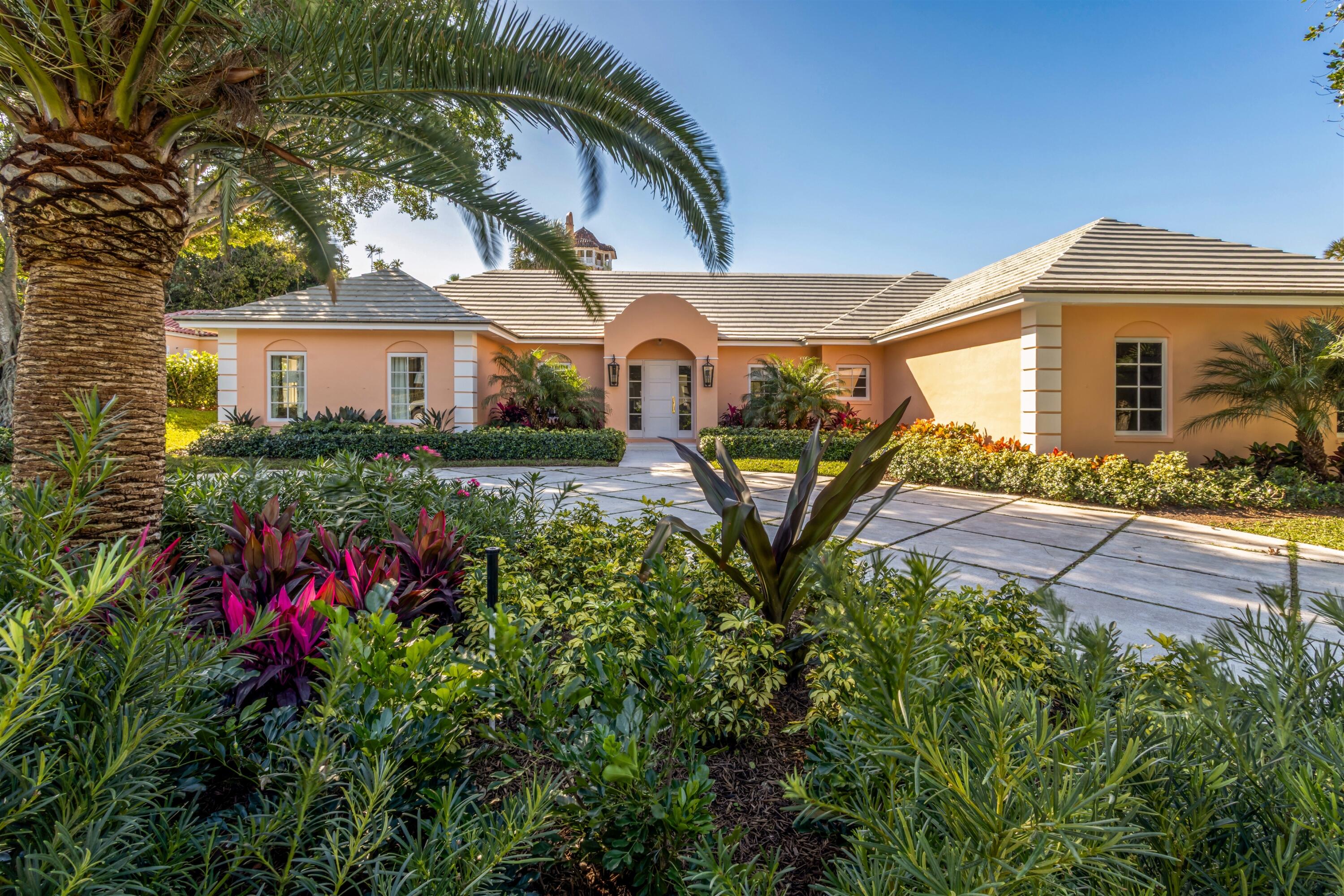 124 Woodbridge Road, Palm Beach, FL, 33480/$122,500 3 124 Woodbridge Road