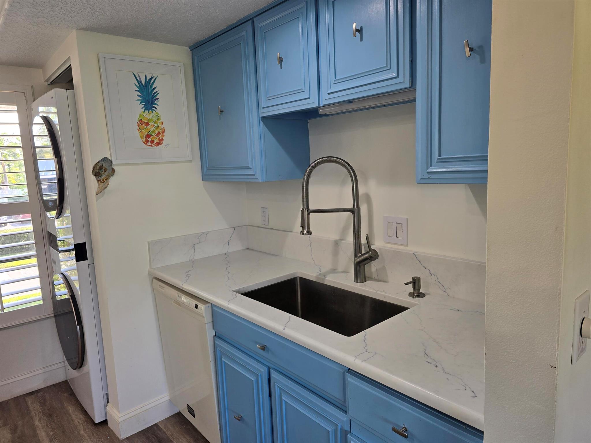 RIVERBEND CONDO - Residential