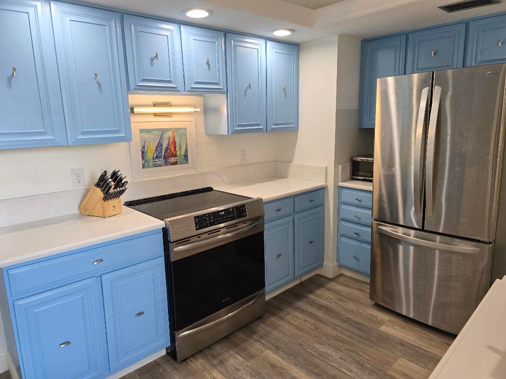 RIVERBEND CONDO - Residential