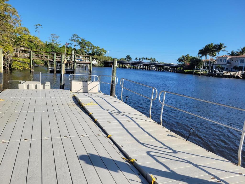 RIVERBEND CONDO - Residential