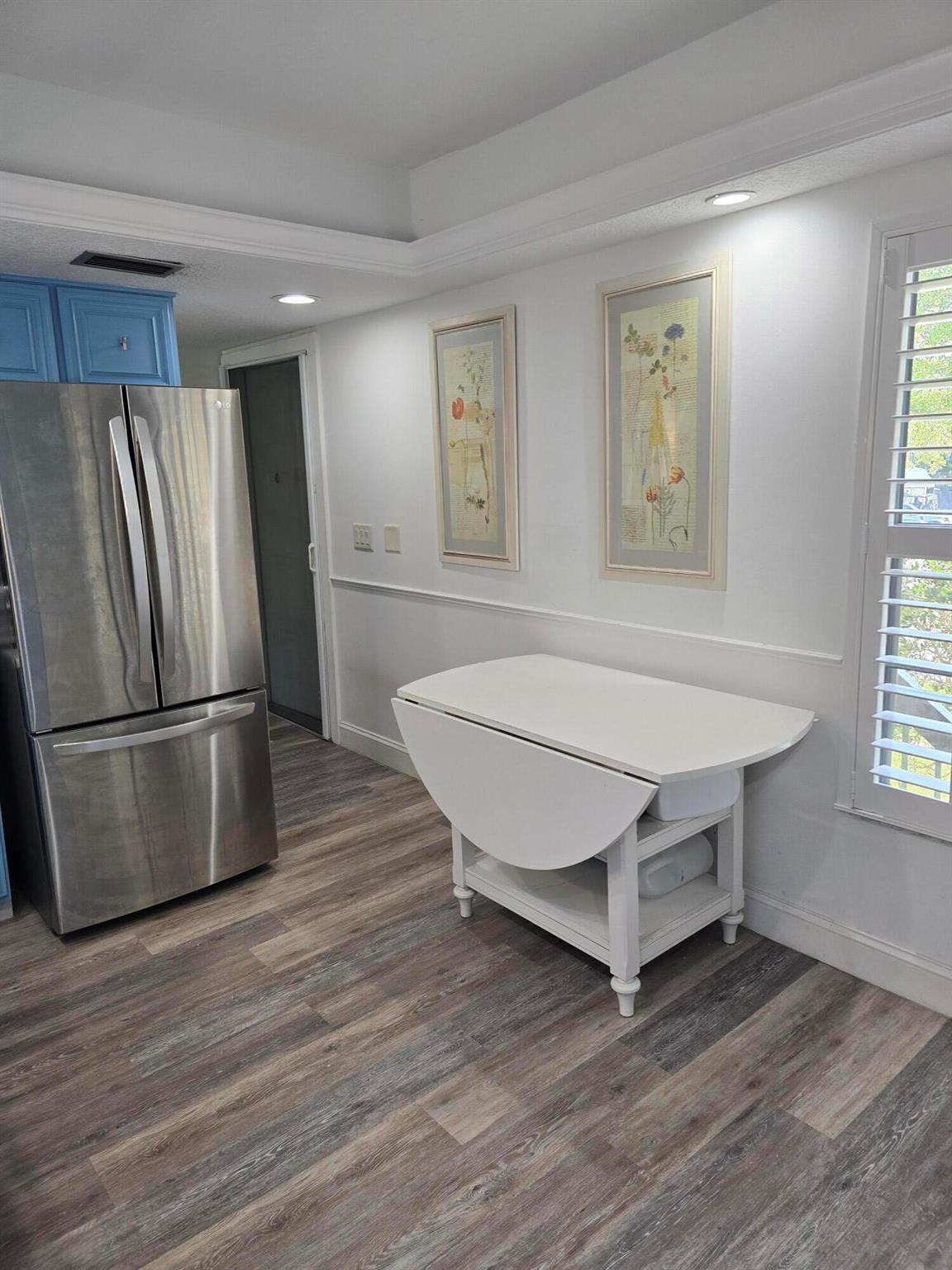 RIVERBEND CONDO - Residential