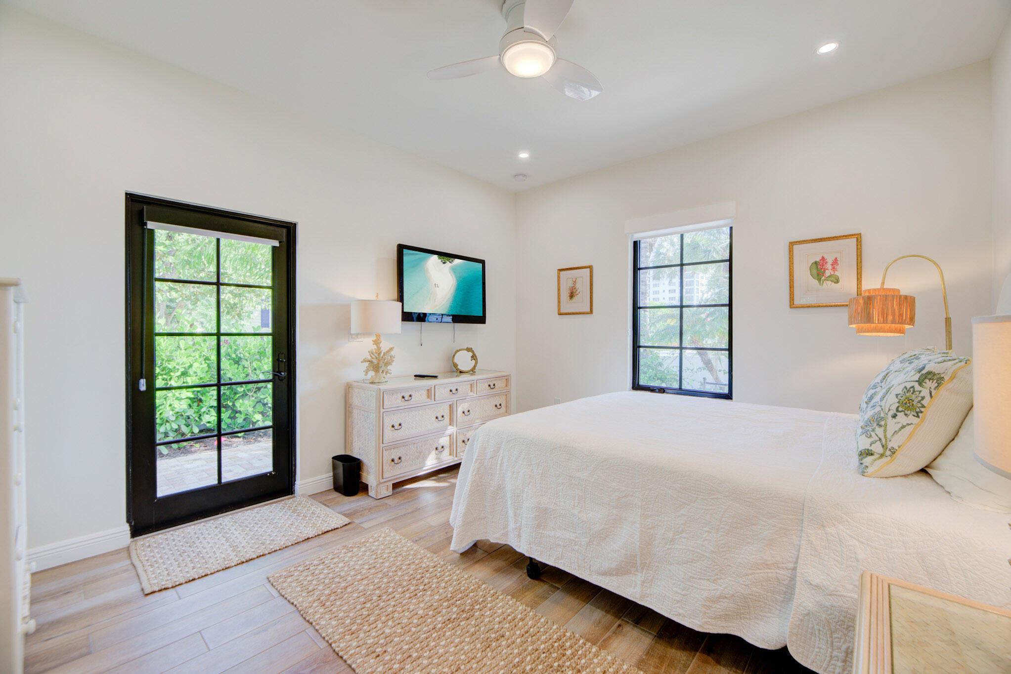 DELRAY TOWN OF - Residential Lease