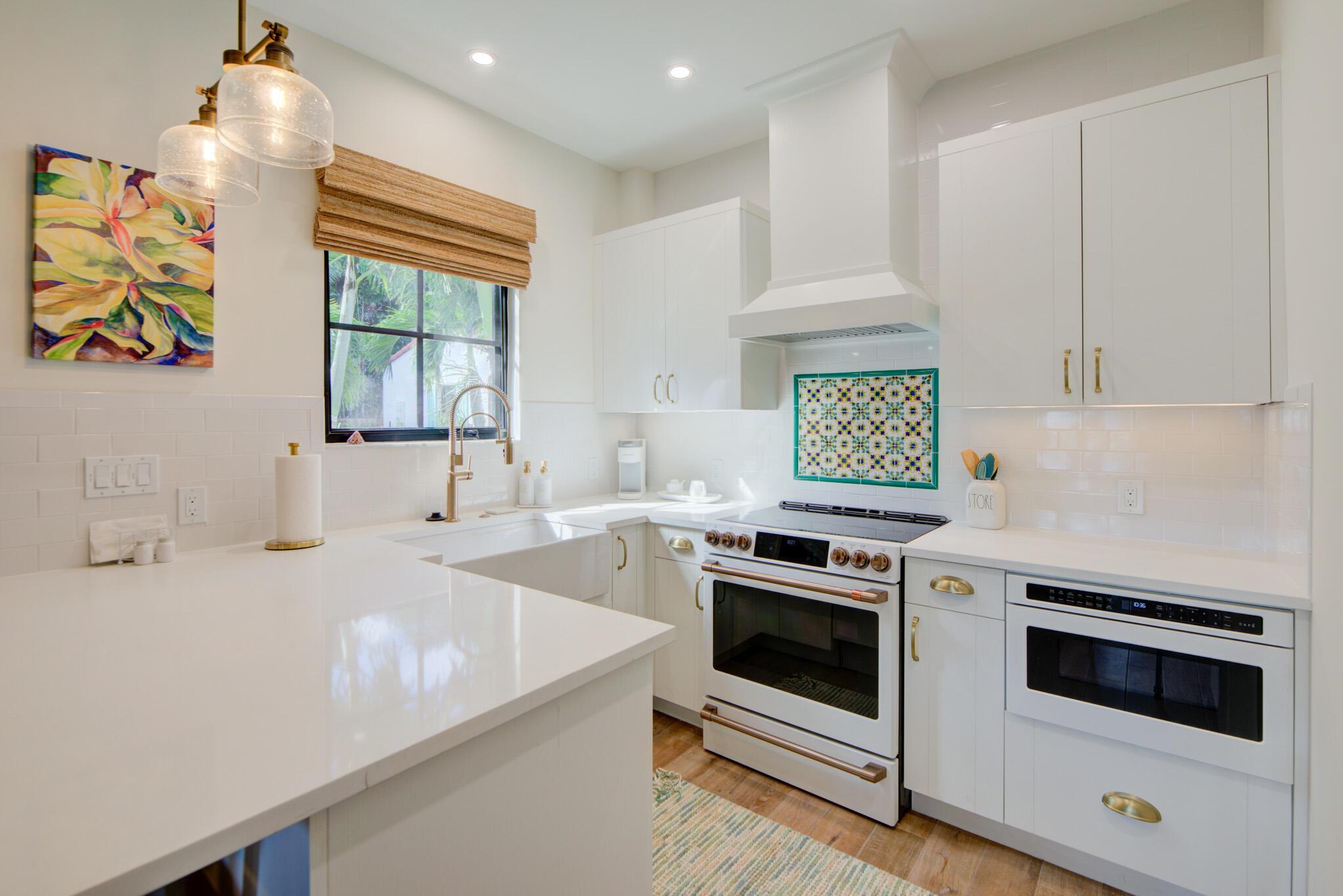 DELRAY TOWN OF - Residential Lease