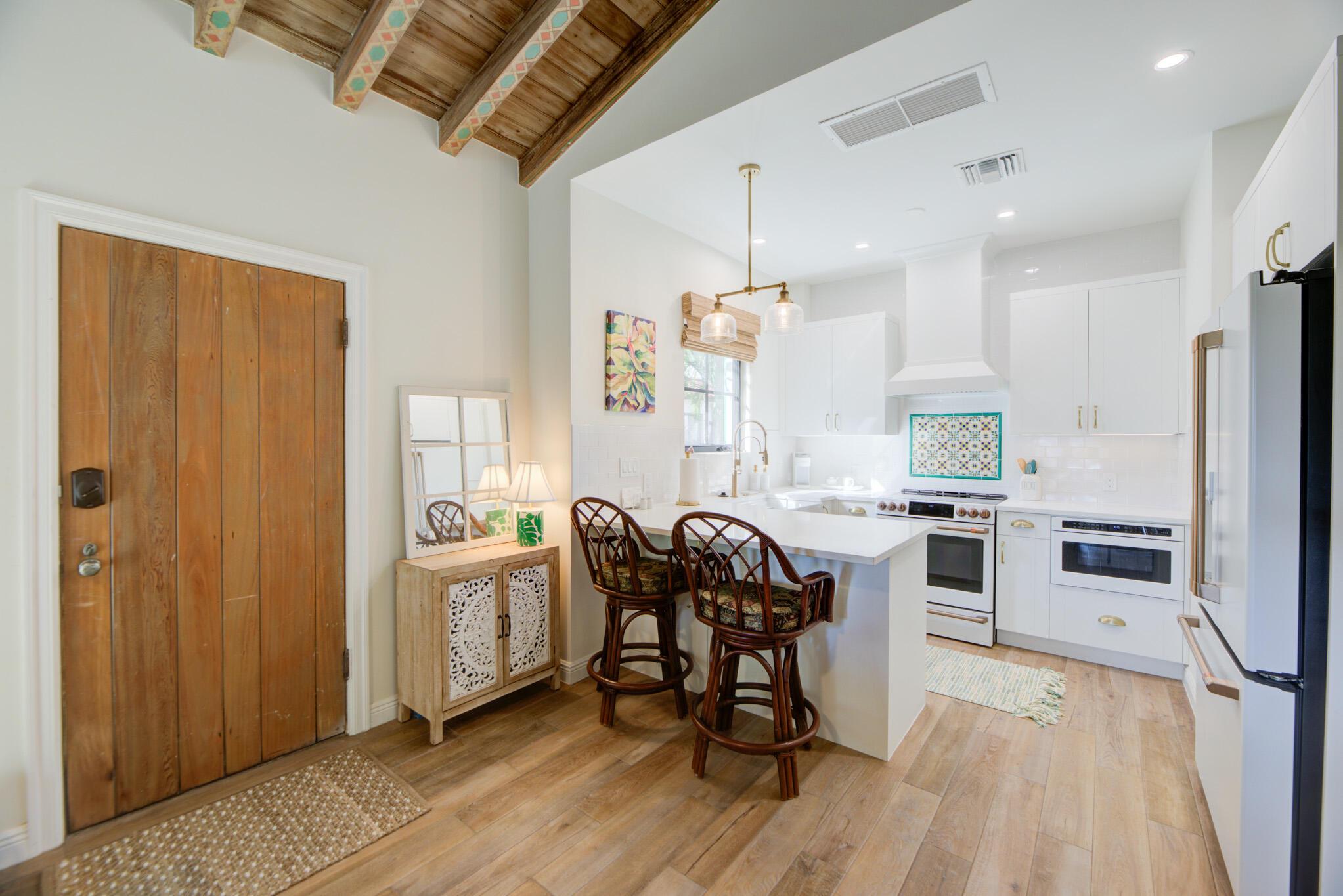 DELRAY TOWN OF - Residential Lease