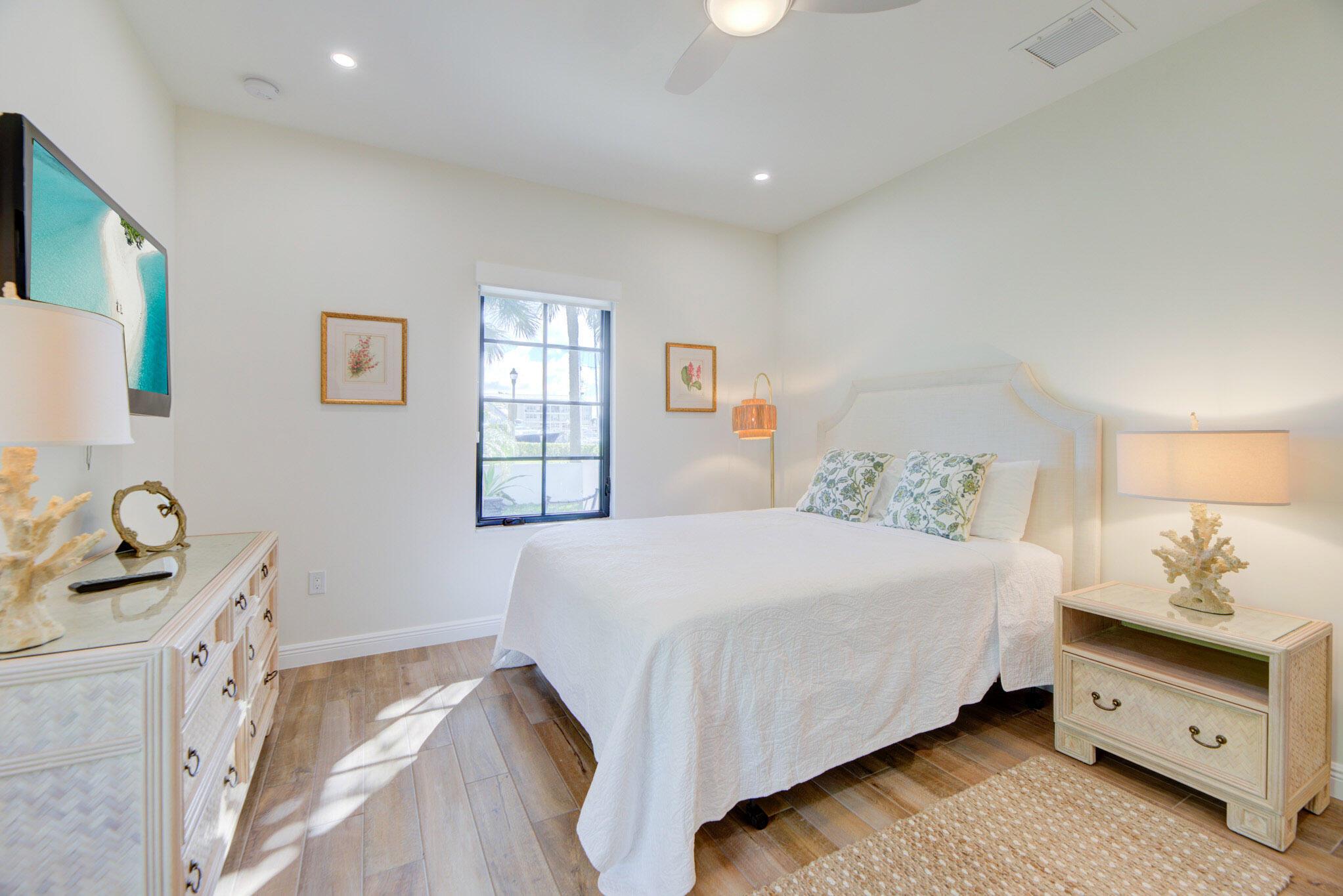 DELRAY TOWN OF - Residential Lease