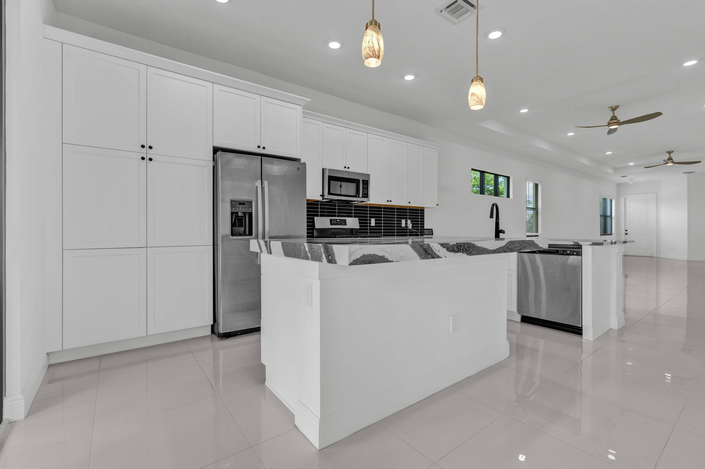 CRESSWIND PALM BEACH - Residential