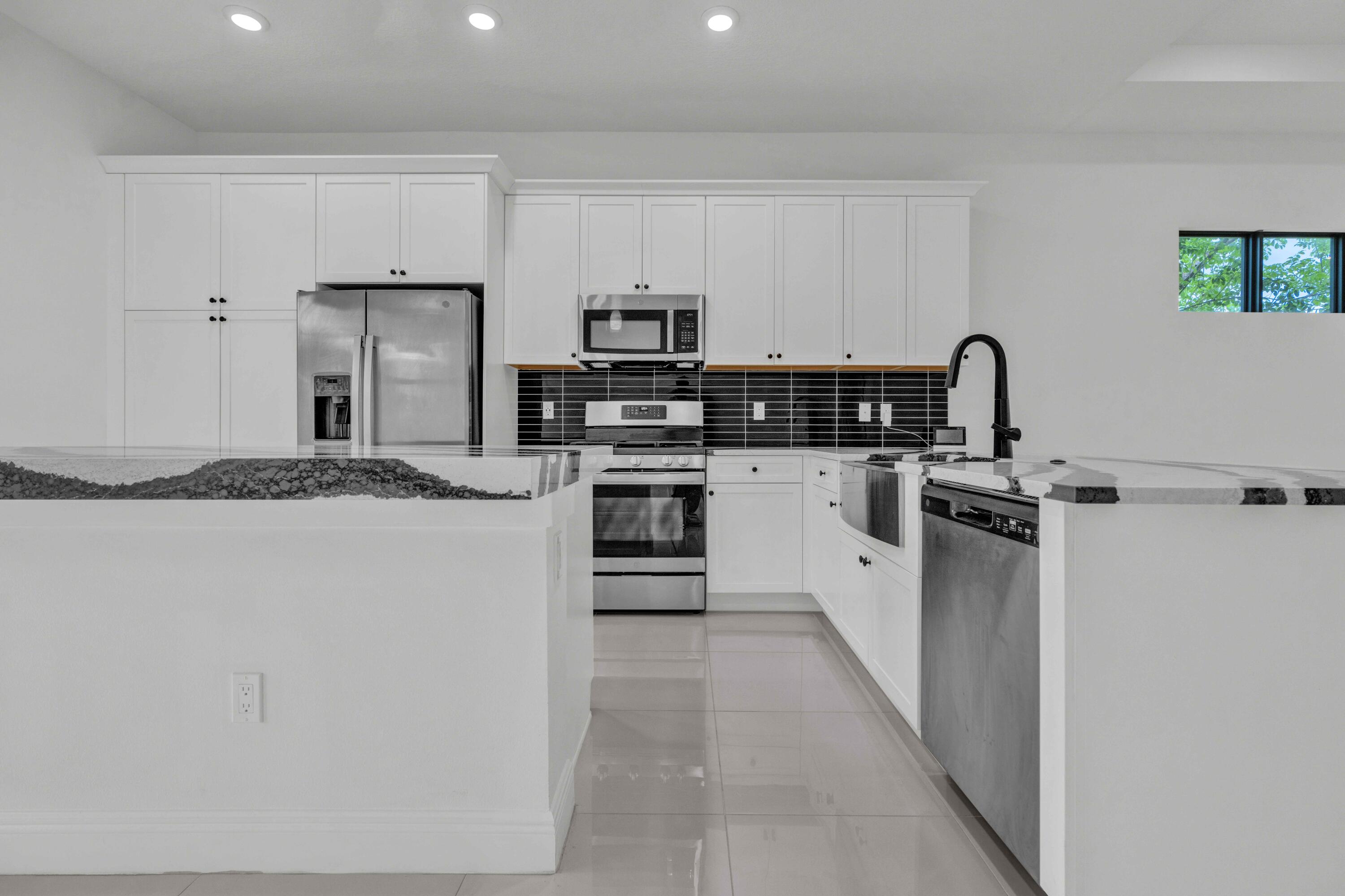 CRESSWIND PALM BEACH - Residential