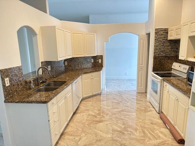 LONE PINE ESTATES PLATS 4 - Residential Lease