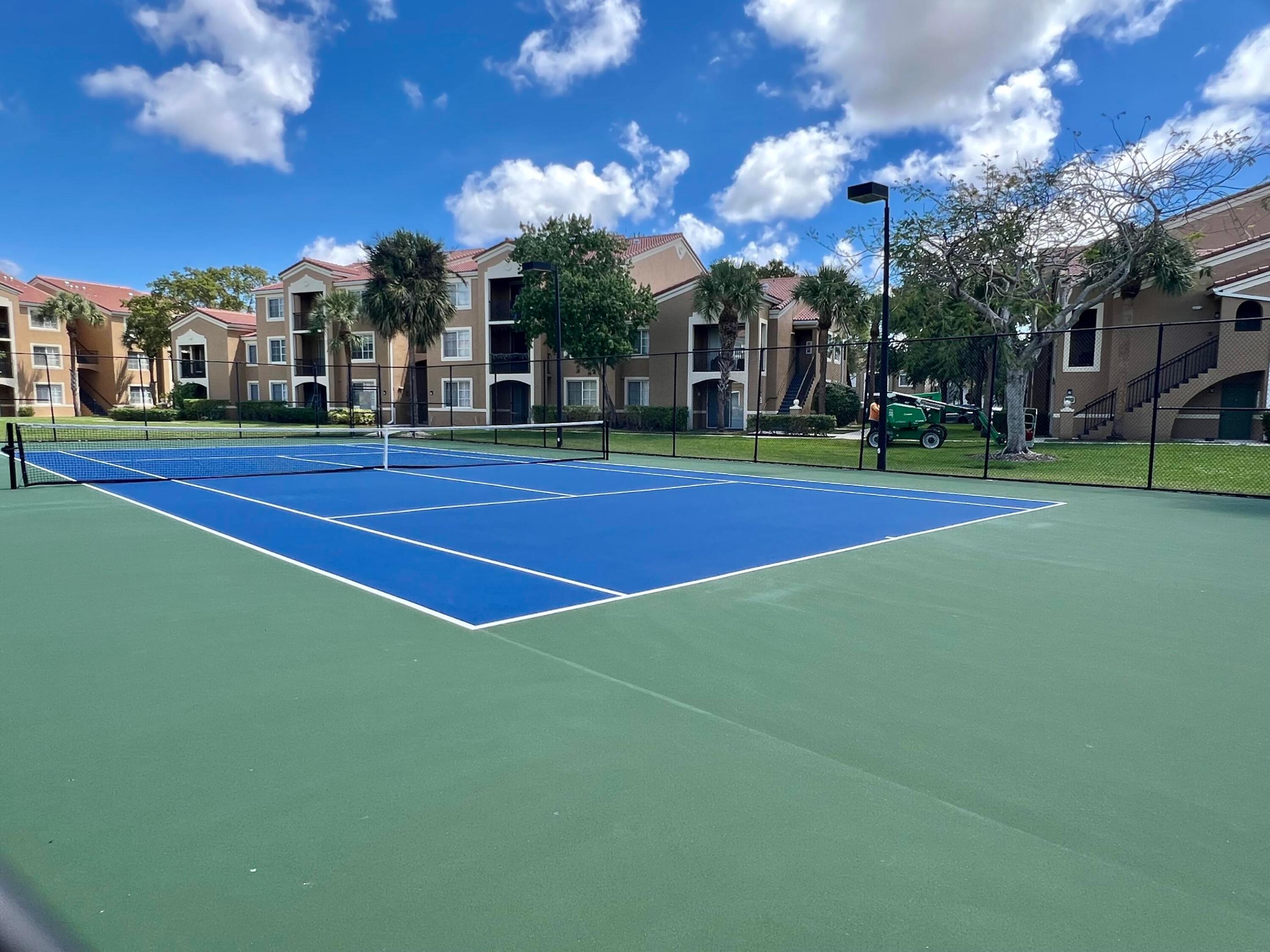 St Andrews at Nob Hill - Residential