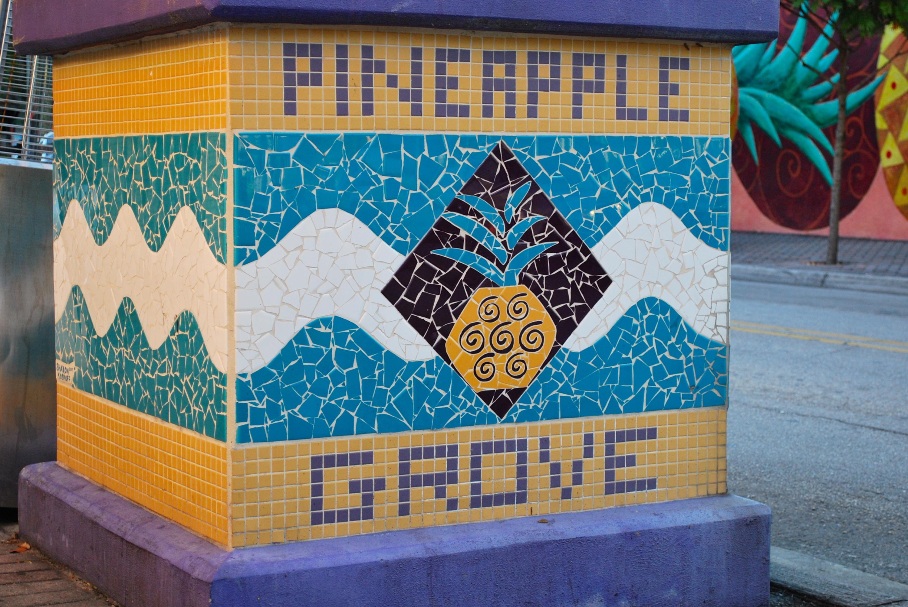 TROPIC PALMS - Residential