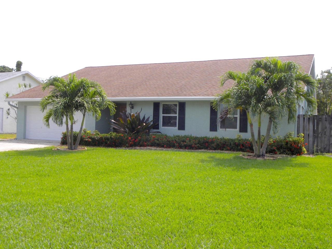 TROPIC PALMS - Residential