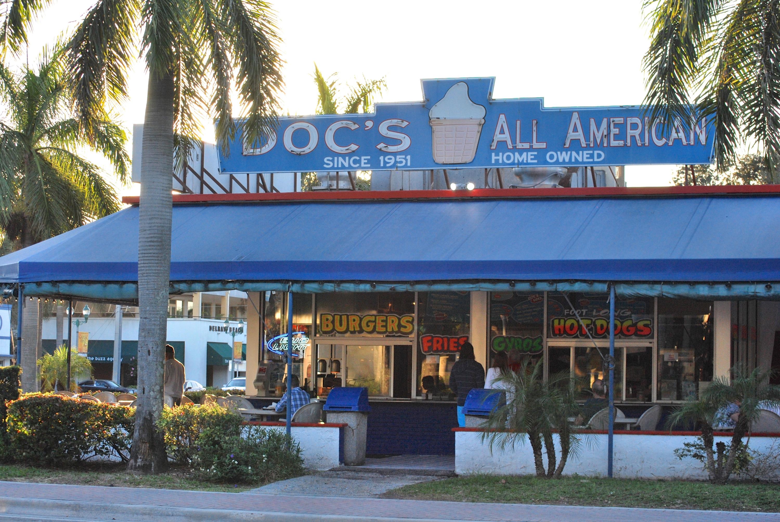 TROPIC PALMS - Residential