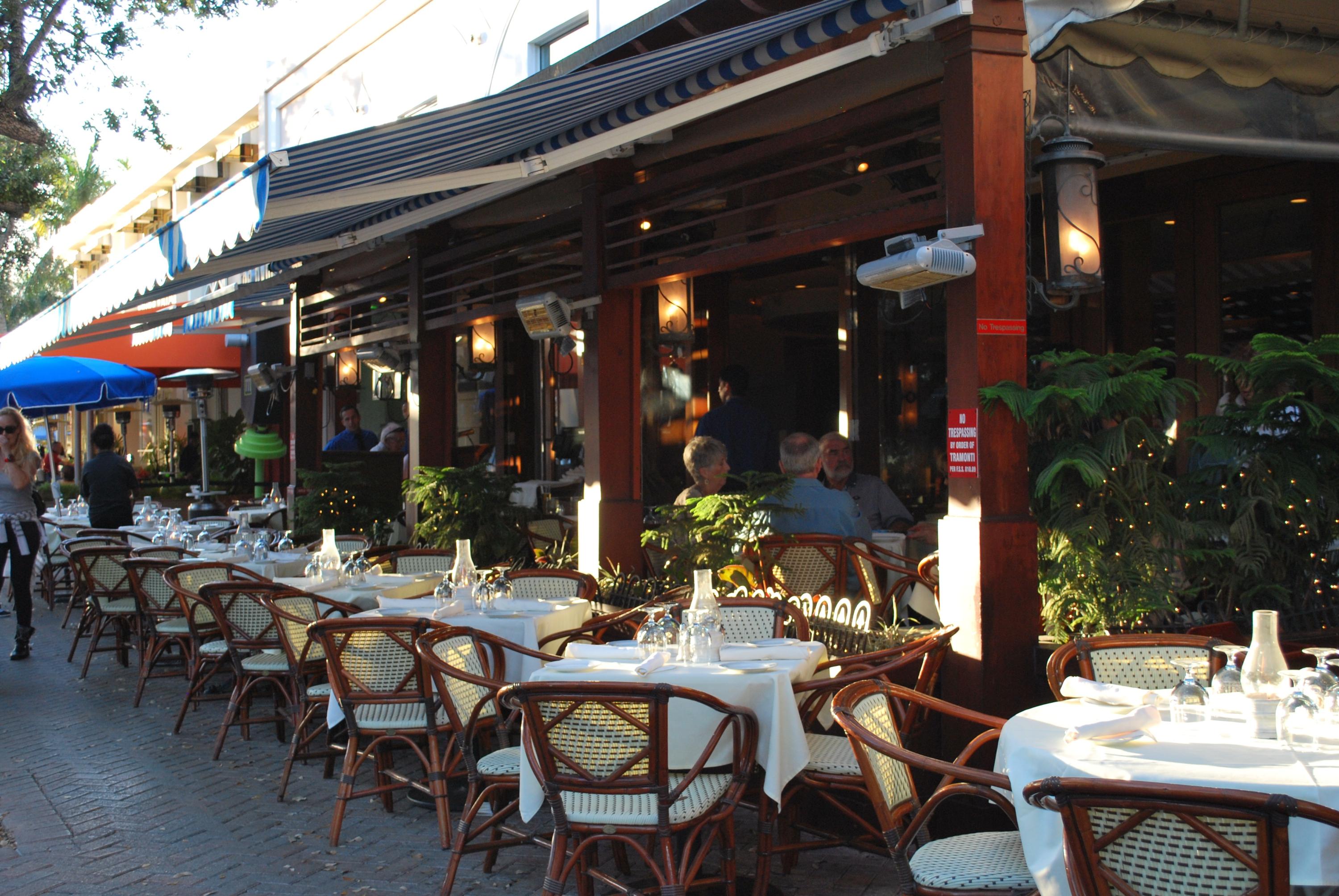 TROPIC PALMS - Residential