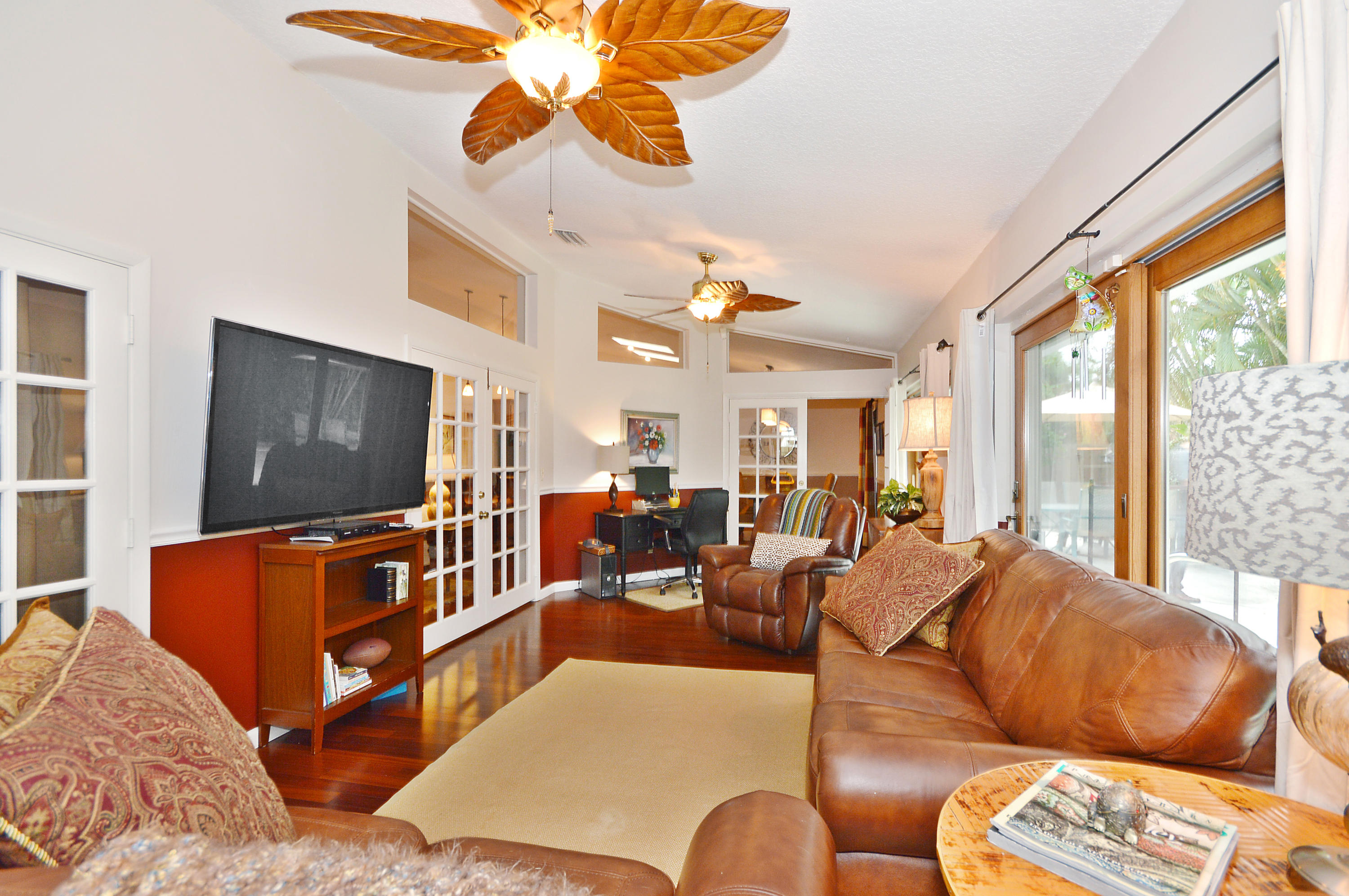 TROPIC PALMS - Residential