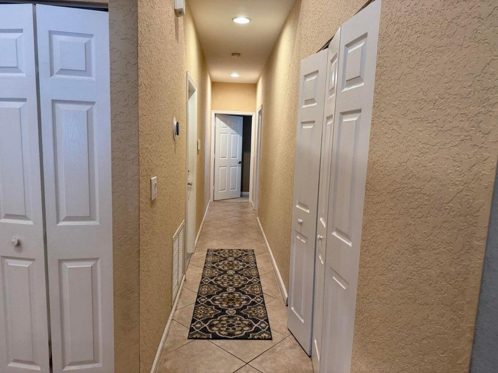 CORAL TRACE - Residential Lease