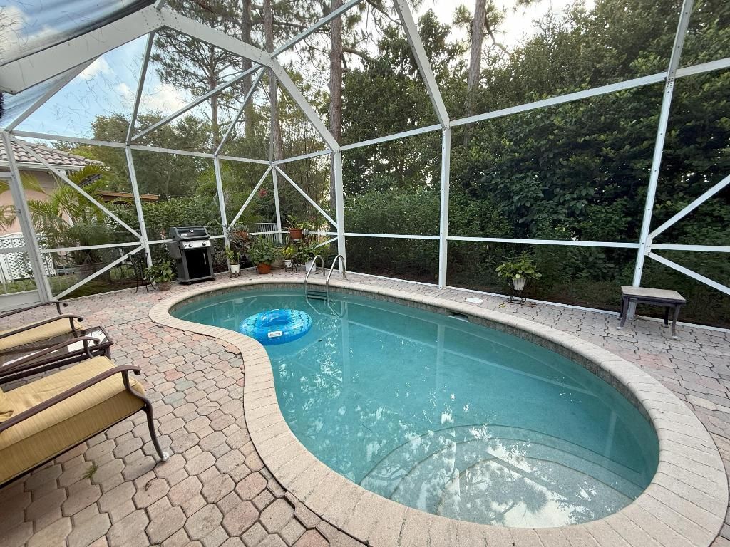 Photo of 328 W Coral Trace Circle, Delray Beach, FL 33445 (MLS # R11152341)