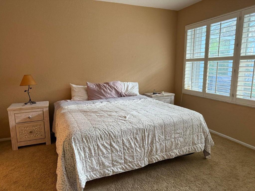 CORAL TRACE - Residential Lease