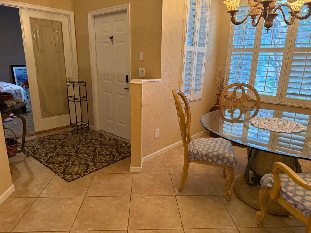 CORAL TRACE - Residential Lease