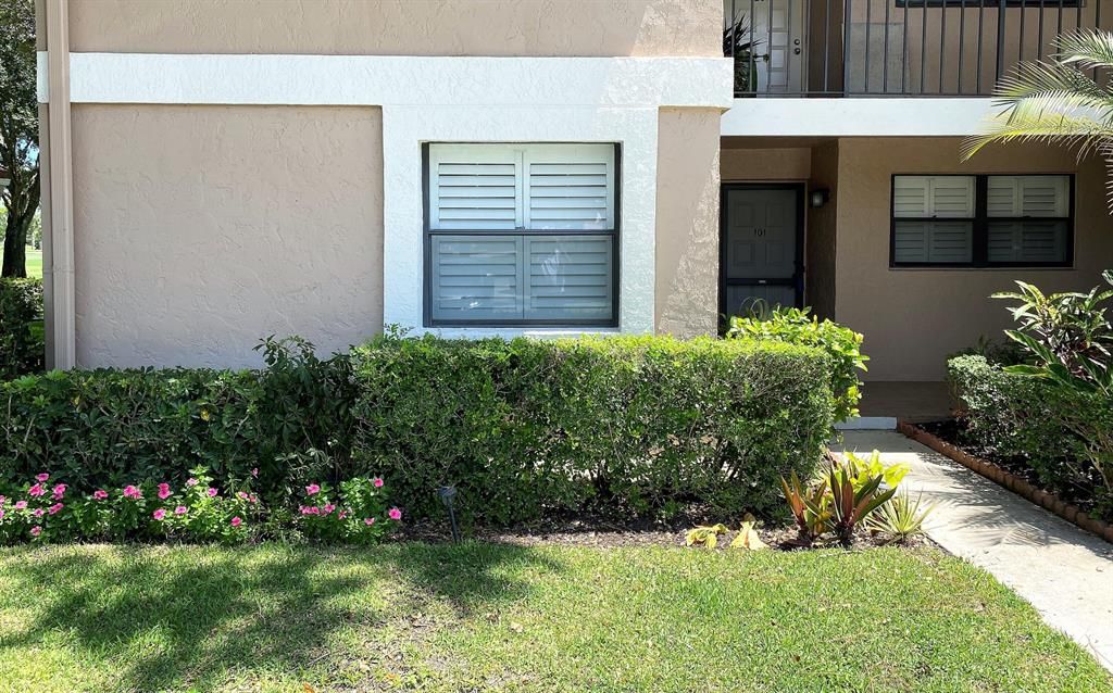 Photo of 12926 Briarlake Drive Dr #101, Bldg B, Palm Beach Gardens, FL 33418 (MLS # R10742133)