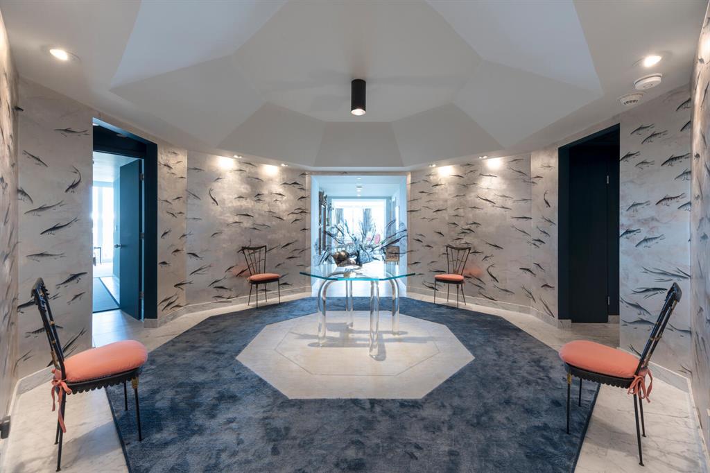 TWENTY ONE HUNDRED CONDO - Residential