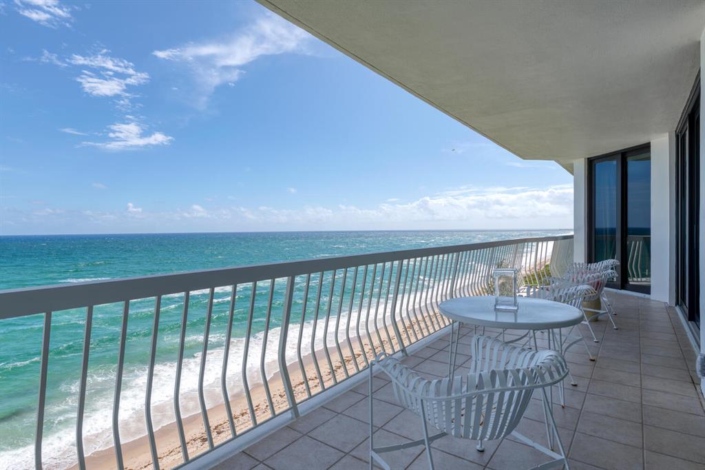 TWENTY ONE HUNDRED CONDO - Residential