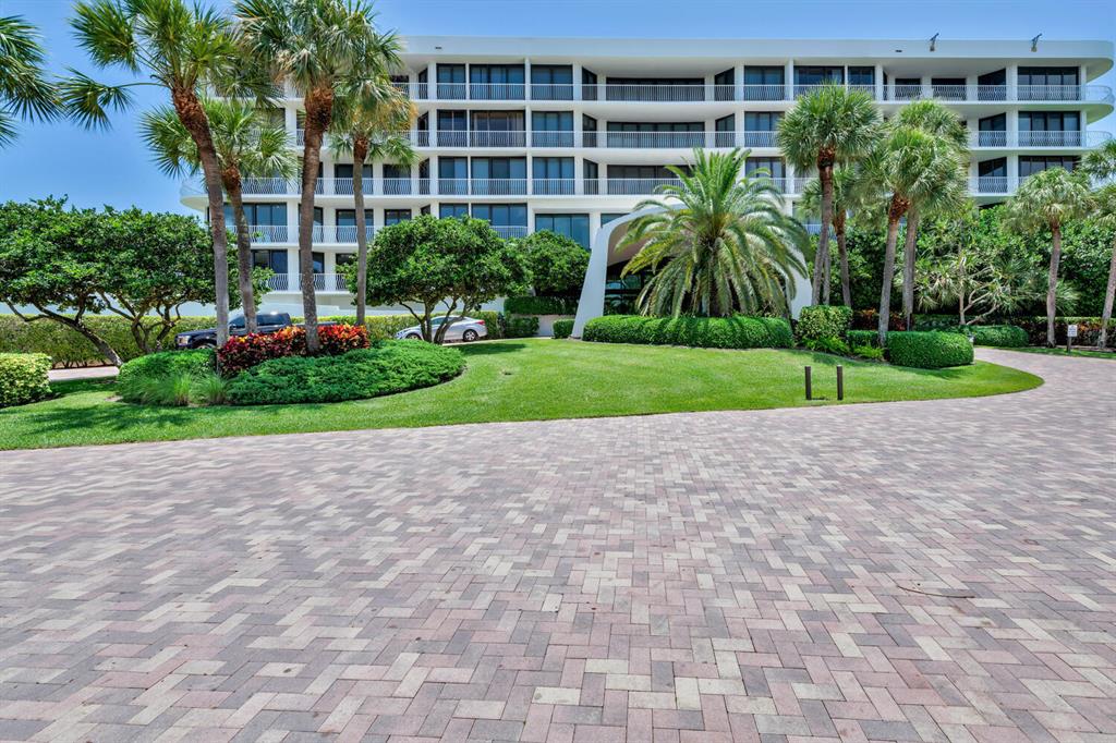 TWENTY ONE HUNDRED CONDO - Residential