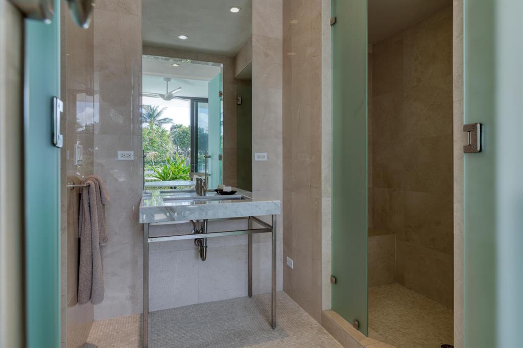 TWENTY ONE HUNDRED CONDO - Residential