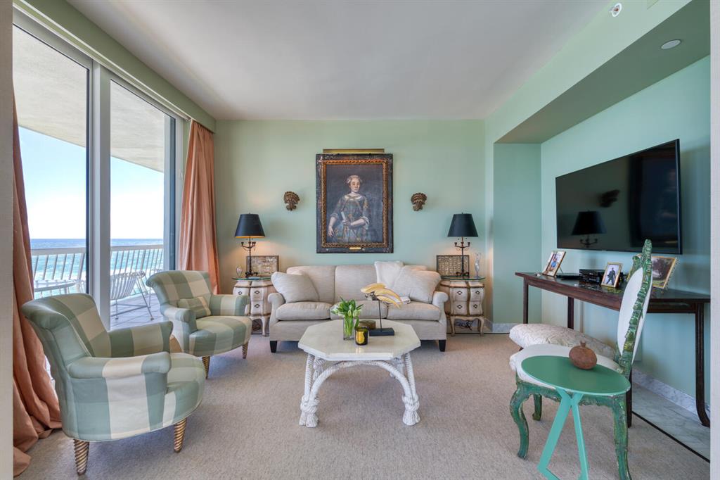 TWENTY ONE HUNDRED CONDO - Residential