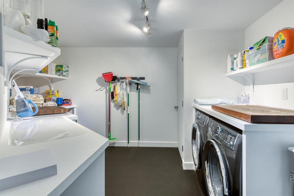 TWENTY ONE HUNDRED CONDO - Residential