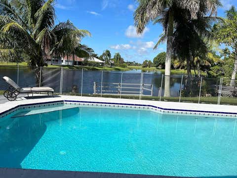 Tiny photo for 2060 Amesbury Circle, Wellington, FL 33414 (MLS # B26050118)