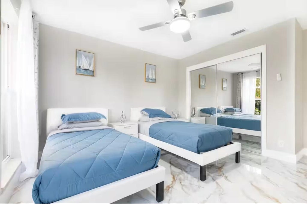 Photo of 2060 Amesbury Circle, Wellington, FL 33414 (MLS # B26050118)