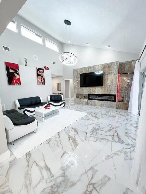 Tiny photo for 2060 Amesbury Circle, Wellington, FL 33414 (MLS # B26050118)