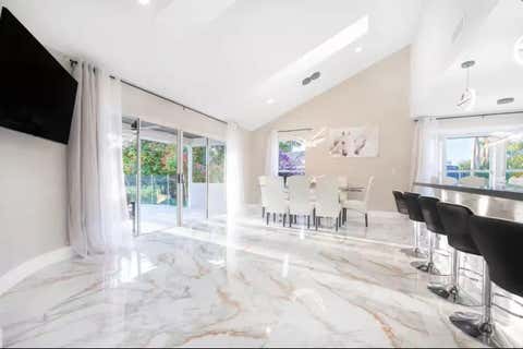 Tiny photo for 2060 Amesbury Circle, Wellington, FL 33414 (MLS # B26050118)
