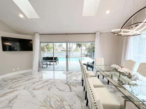 Tiny photo for 2060 Amesbury Circle, Wellington, FL 33414 (MLS # B26050118)