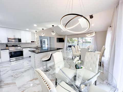Tiny photo for 2060 Amesbury Circle, Wellington, FL 33414 (MLS # B26050118)